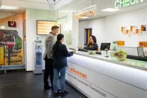 Food Hotel - Reception
