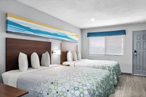 HomeTowne Studios by Red Roof San Antonio E - Frost Bank Center - Room