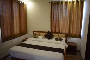 Hotel Crystal Palace - Zimmer