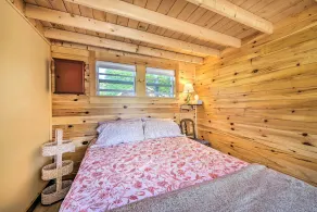 Quaint Oakland Getaway on East Pond Lake! - Rum