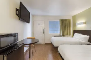 Americas Best Value Inn Bowling Green - Room