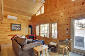 Dock + Fire Pit: Lakefront Cabin in Deer River! - Interiør