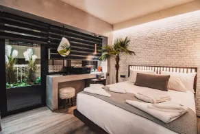 Project 3 Urban Chic Hotel - Rom