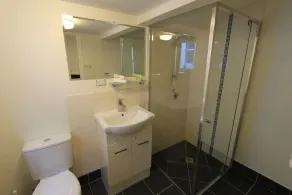 cliffinn kangaroo point - Bathroom
