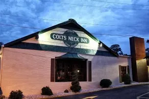Colts Neck Inn Hotel - Restaurant