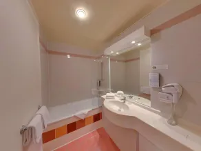 Quality Hotel Orléans Centre - Salle de bain
