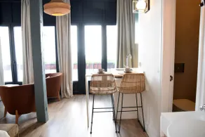 Honest Sevilla Apartments - Room