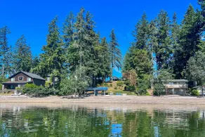 Coastal Cabin w/ Puget Sound & Rainier Views! - Interior