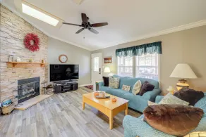 Pet-friendly Beech Mtn Home, 2 Mi to Skiing/hiking - Interiør