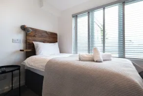 The Nook - Self Serviced Accommodation - Rom