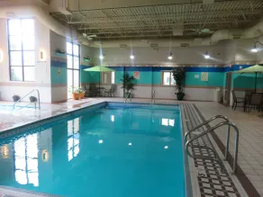 Baymont by Wyndham Fargo - Piscine