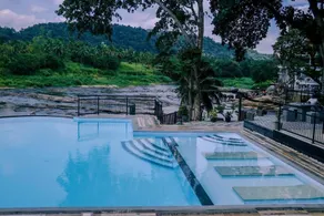 Hotel Elephant Bay - World's Best Place to See the Elephants - Pool