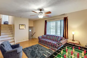 Bring the Family! Suburban Home w/ Yard in Omaha - Interiør