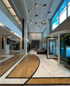 Blue Tree Premium Verbo Divino - Nações Unidas - Recepción
