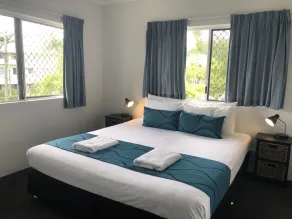 Cocos Holiday Apartments - Quarto