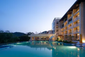 voco Sanya Dadonghai by IHG - Free Laundry Room - Pool