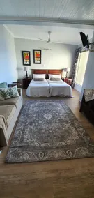 3ColoursBlue Guest House - Room