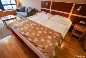 EA Hotel Julis - Chambre