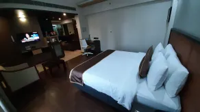 Dimora Hotel Thiruvananthapuram - Room