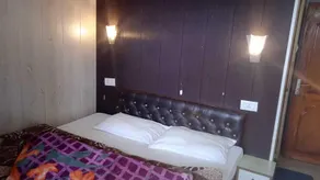 Hotel Harbans Shimla - Chambre