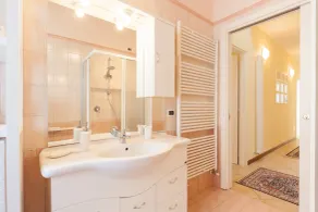 Nina Guest House - Badrum