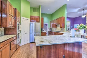 Private Pool: Spacious & Vibrant Argyle Villa! - Interiör