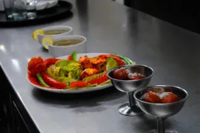 Hotel Dev Bhoomi Inn - Restaurant