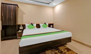 Treebo Surya Yatri Niwas - Room