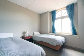 Guesthouse leaf - Camera