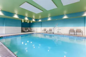 Holiday Inn Express & Suites Chicago O'Hare Airport by IHG - Piscine