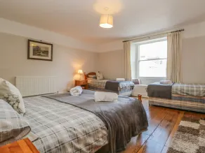 Hillside - Room
