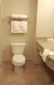 Comfort Inn & Suites Lexington Park near Pax River - Salle de bain