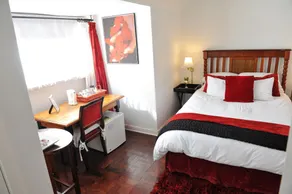 5th Avenue Gooseberry Guest House - Room