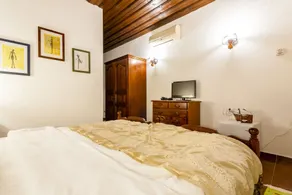 Kulla e Balshajve - Room