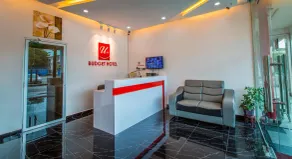 U Plus Budget Hotel - Lobby