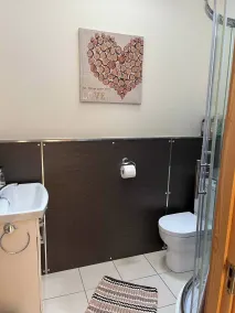 Fabulous Open Views Over Dufftown - Bathroom