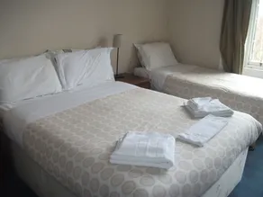 Edinburgh House Hotel - Chambre