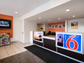 Motel 6 Santa Maria, CA - North - Hall