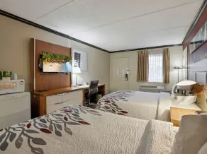 Red Roof Inn Uhrichsville - Chambre