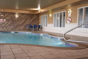 Holiday Inn Express Hotel & Suites Crawfordsville by IHG - Pool