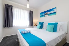 Seascape Holidays at Reef Terraces on St Crispins - Room