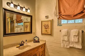 Historic Baton Rouge Vacation Rental: 6 Mi to LSU! - Innvendig