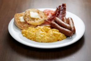Staybridge Suites - Denton by IHG - Restaurang