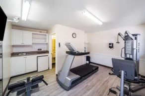 Suburban Studios Biloxi North Area - Salle de remise en forme