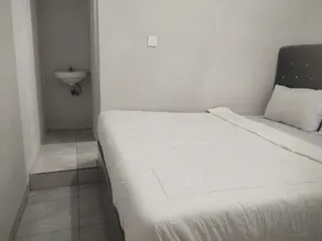 Villa Adelle At Silang - Chambre