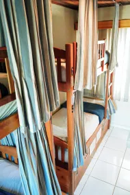 Sea Wolf Surf Hostel - Zimmer