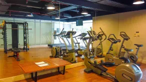 Modern and Luxurious 2BR Essence Dharmawangsa Apartment By Travelio - Motionscenter