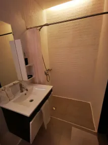 Urban Boutique Hotel - Bathroom