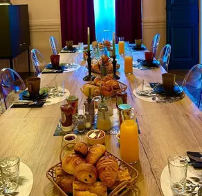 HENRI II  - Restaurant