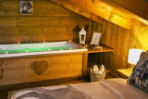 Bijoux Des Alpes - Mont Blanc Village - Camera